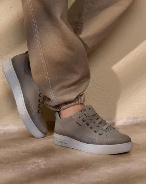 Men's Casual Sneakers